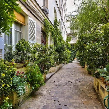Urbanflat 92 - Beautiful In The Center Of * Parigi